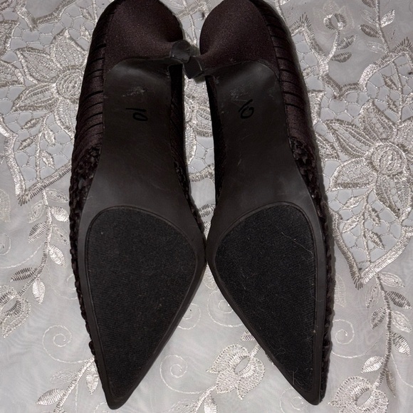 New York Transit Dark Brown Textured Heels - Picture 7 of 8